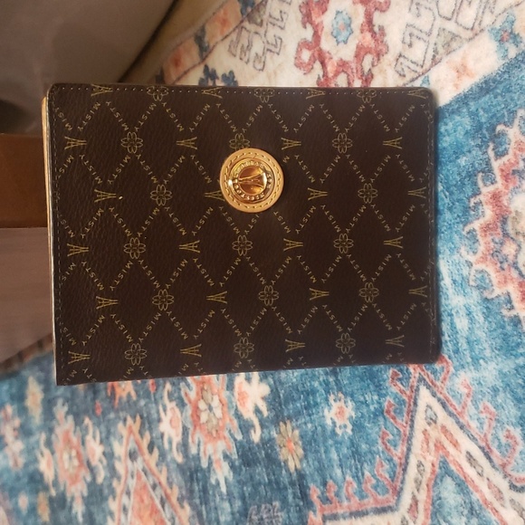 Misty Genuine Leather Passport Holder - Picture 2 of 6